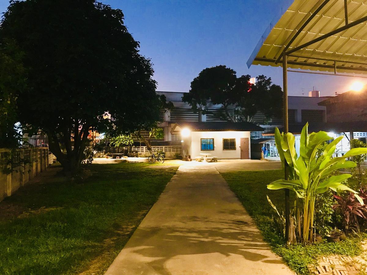 Winter House Chiang Rai Hotel Екстериор снимка
